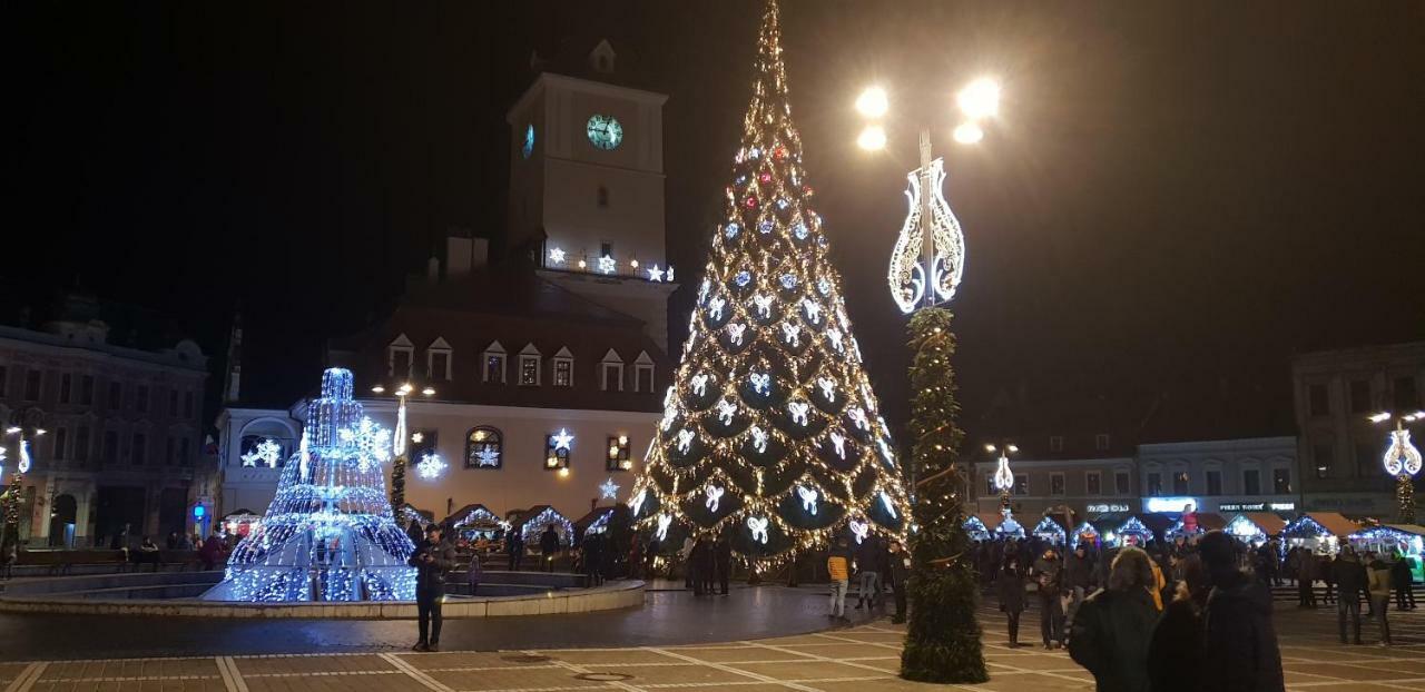 Strada Republicii Nr 26 * Braşov